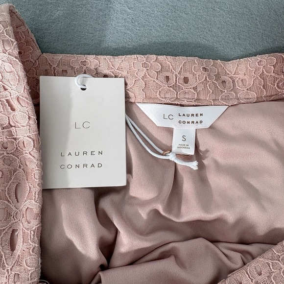 NWT Lauren Conrad Top Women S Blouse Pink Lace Eyelet Boho Peasant Cottagecore - Picture 7 of 8